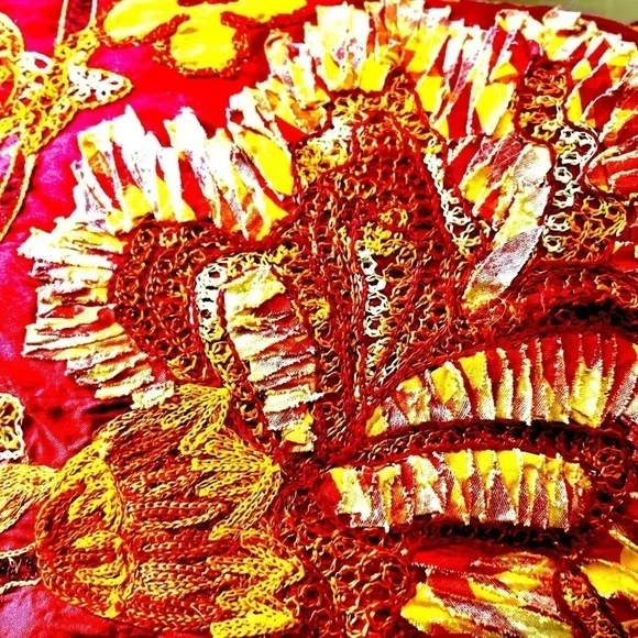 SILK FLORAL THROW PILLOW - Picture 2 of 3